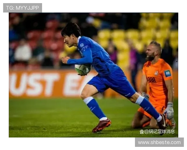 韩国队洪贤硕中场