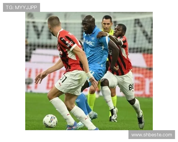 AC米兰防线频频被打穿,是站位混乱还是回防太慢?问题藏不住了! AC米兰防线频频被打穿,是站位混乱还是回防太慢?问题藏不住了!